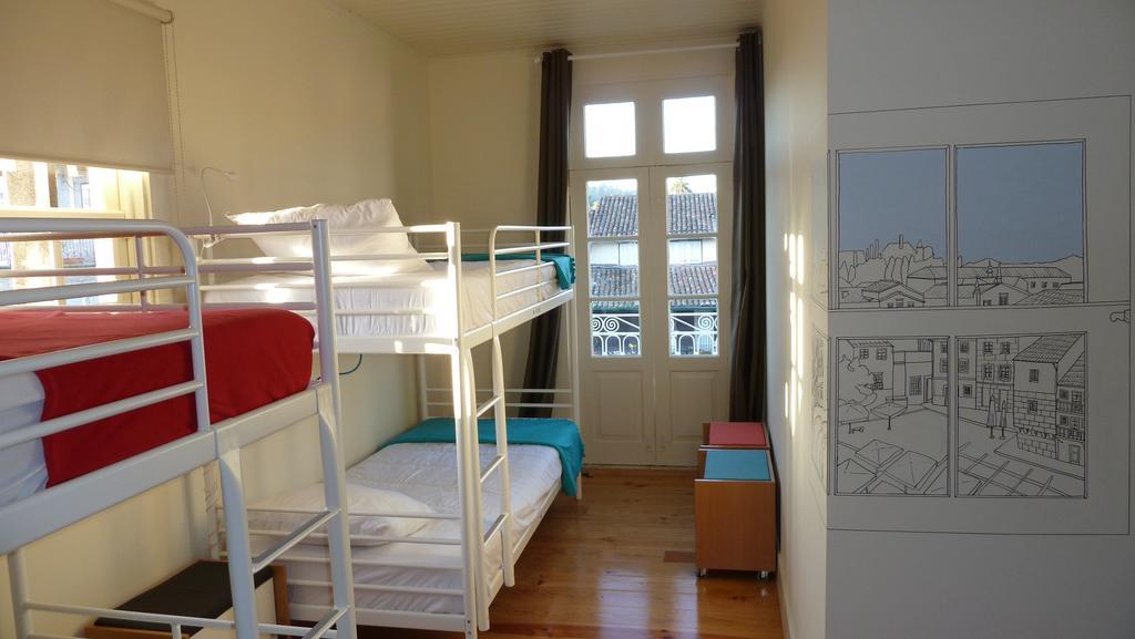 גימראייש Santiago 31 Hostel חדר תמונה