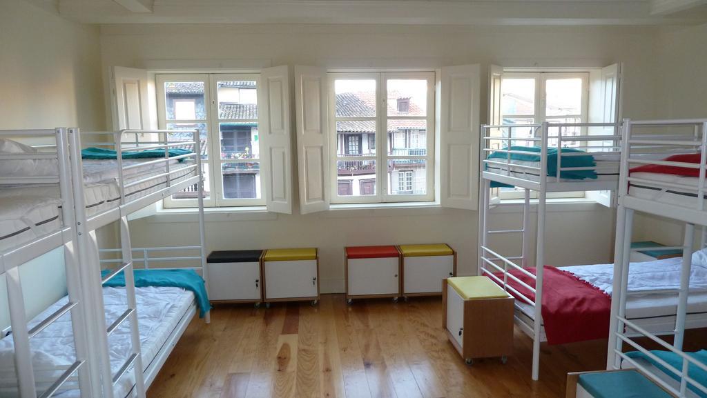 גימראייש Santiago 31 Hostel חדר תמונה